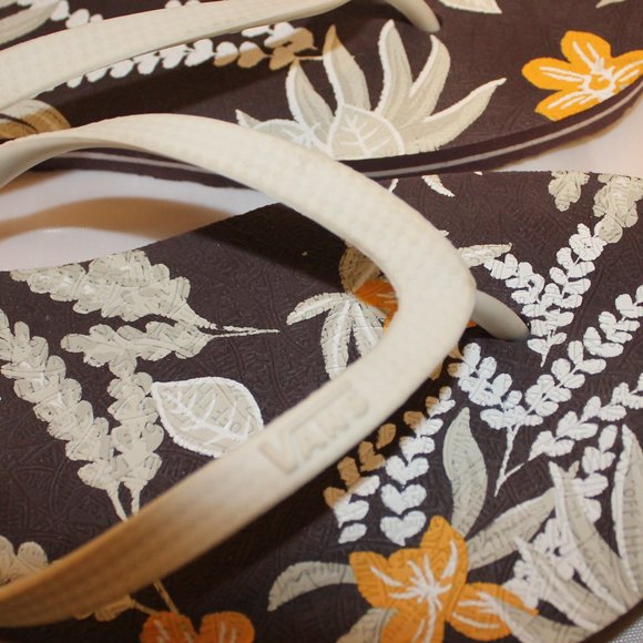 Vans flips flops (Ladies size 8), NWOT - Picture 4 of 4